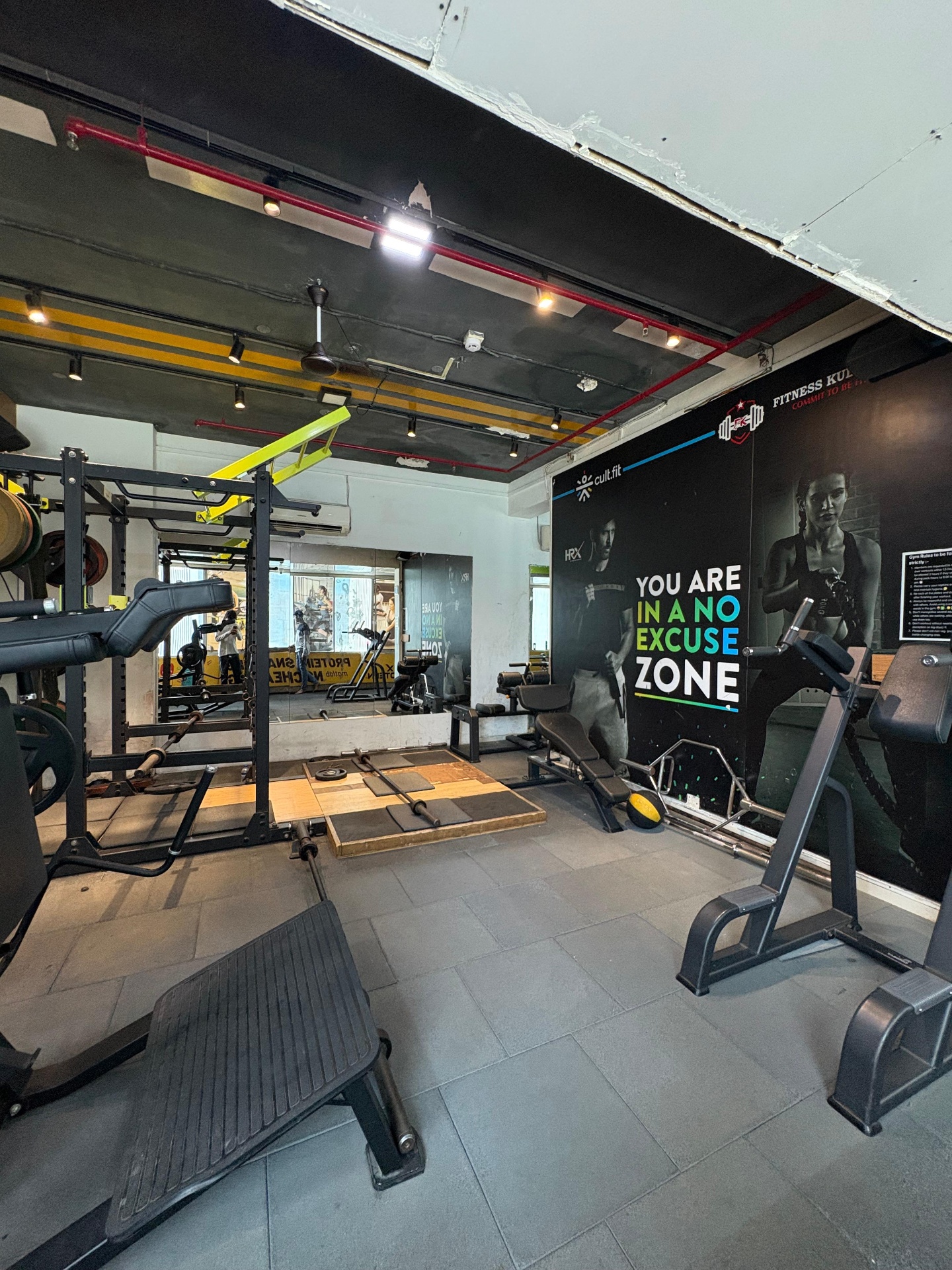 No-excuse zone with leg press and benches
